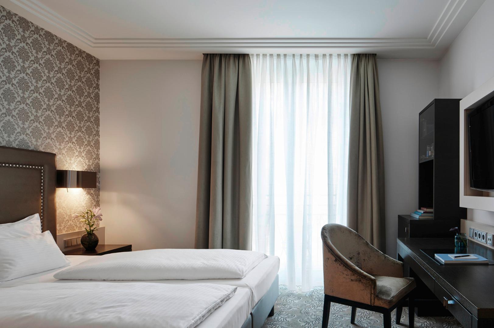 Ibis Styles Parma Toscanini Bagian luar foto