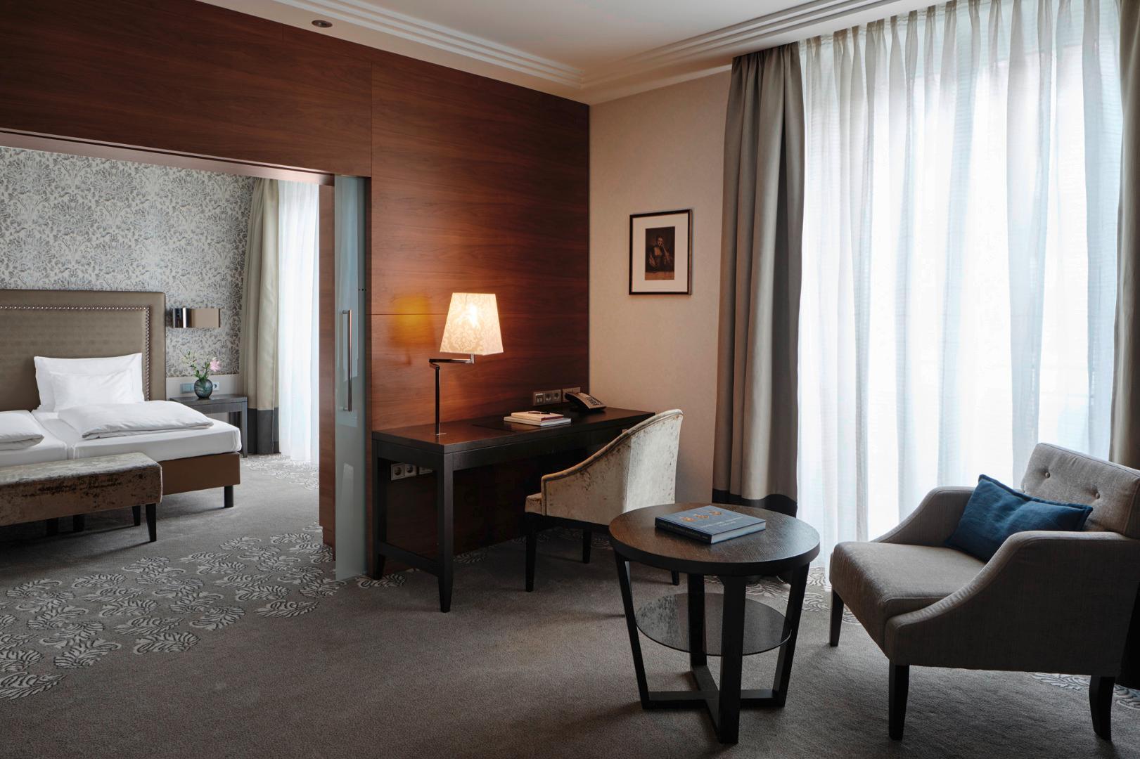 Ibis Styles Parma Toscanini Bagian luar foto
