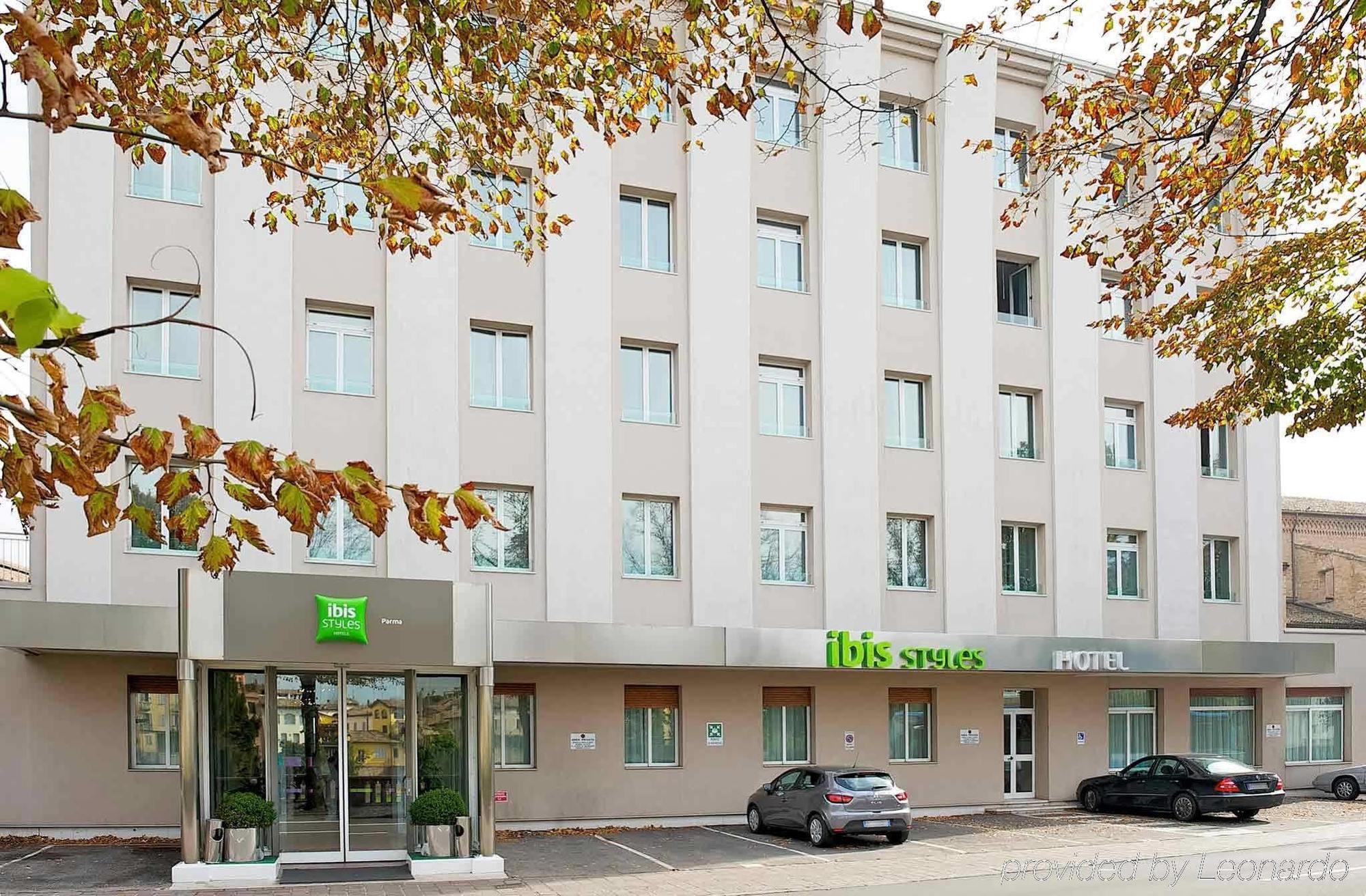 Ibis Styles Parma Toscanini Bagian luar foto